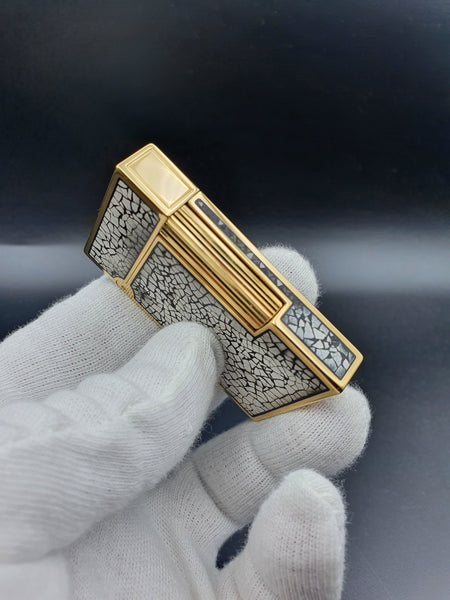 Limited and Rare 18K 750 Gold S. T. Dupont Line Ligne 2 Egg Shell Maki-e Lighter