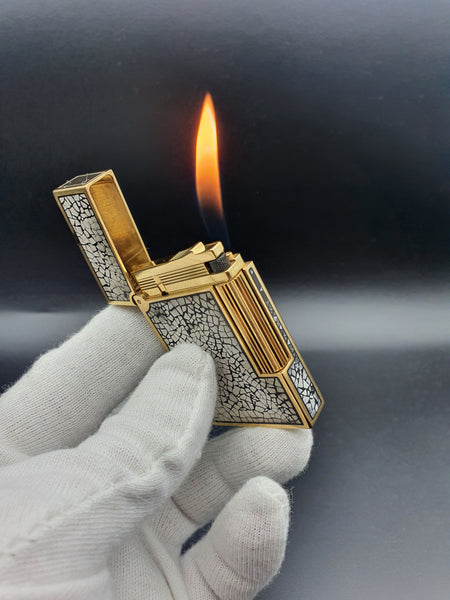 Limited and Rare 18K 750 Gold S. T. Dupont Line Ligne 2 Egg Shell Maki-e Lighter