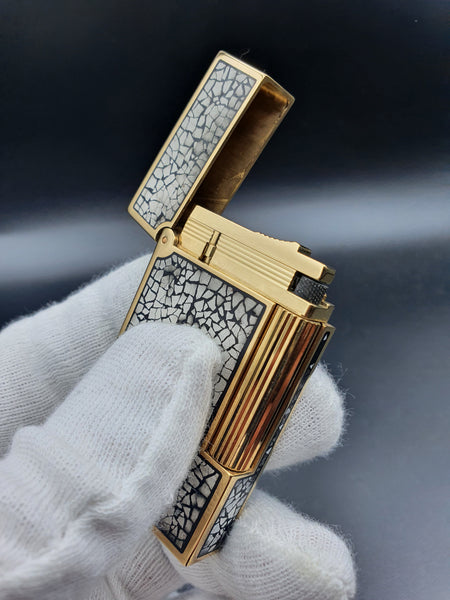 Limited and Rare 18K 750 Gold S. T. Dupont Line Ligne 2 Egg Shell Maki-e Lighter