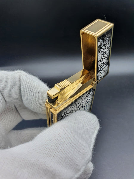 Limited and Rare 18K 750 Gold S. T. Dupont Line Ligne 2 Egg Shell Maki-e Lighter