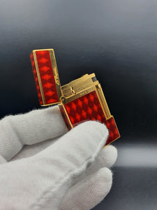 Rare Vertigo 2 Red Chinese Laquer S. T. Dupont Ligne 2 Montparnasse Limited Edition Lighter
