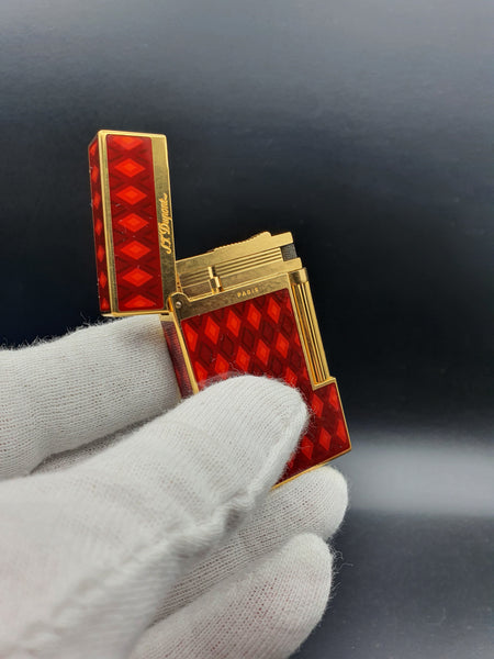 Rare Vertigo 2 Red Chinese Laquer S. T. Dupont Ligne 2 Montparnasse Limited Edition Lighter
