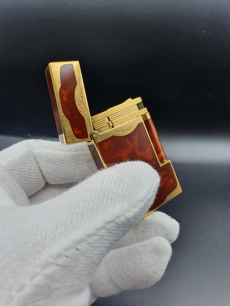Dual Flame Cigar Gold S. T. Dupont Ligne 2 Maduro Oscuro Chinese Laqcuer Lighter