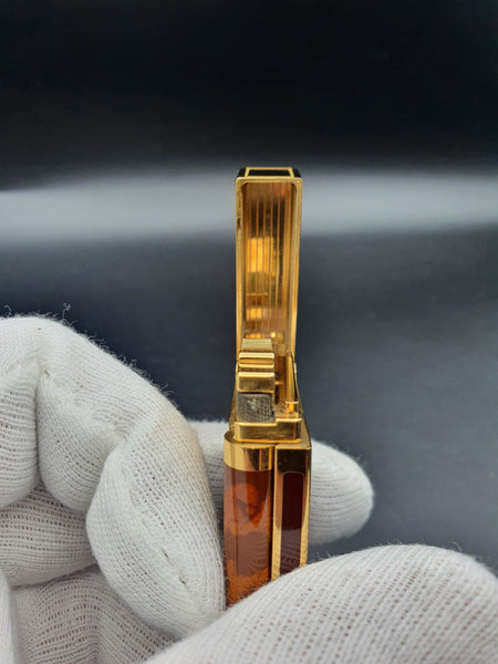 Dual Flame Cigar Gold S. T. Dupont Ligne 2 Maduro Oscuro Chinese Laqcuer Lighter
