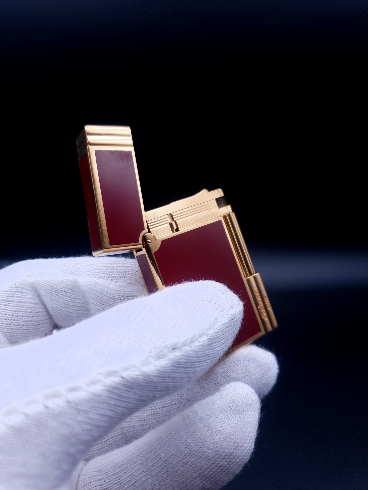 Rare 18K 750 Gold Red S. T. Dupont Ligne Gatsby Chinese Lacquer Lighter 90's