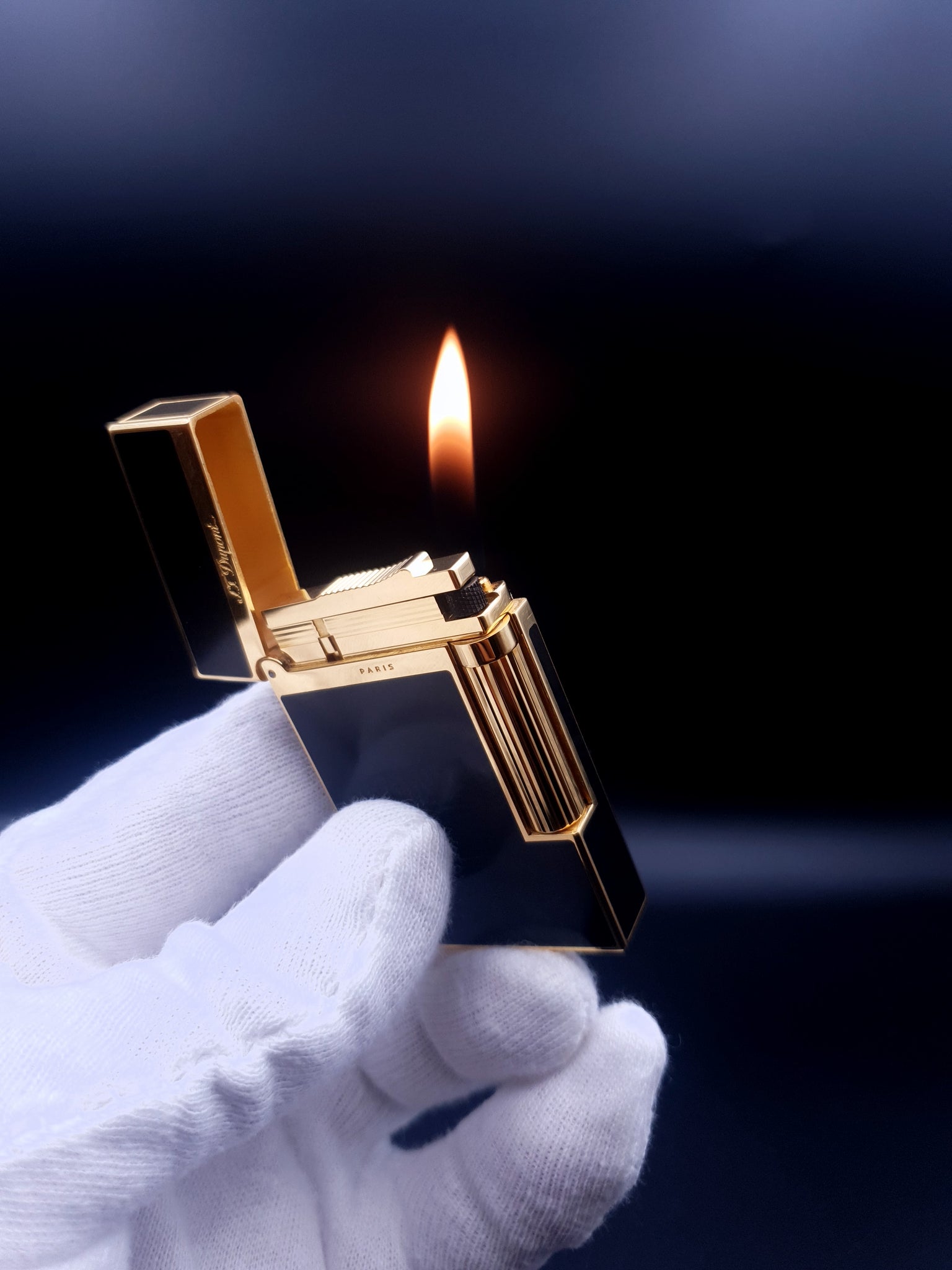 NEW with Box and Papers Gold S. T. Dupont Ligne 2 Black Chinese Lacquer Montparnasse Lighter 16884 Ping Sound