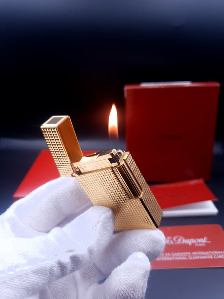 NEW with Box and Papers Diamond Head Gold S . T. Dupont Ligne 1 Type BR Lighter 14210