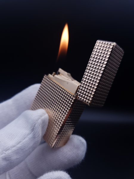 Small Diamond Heat Gold S . T. Dupont Ligne 1 Type BS Rare 60's  Lighter