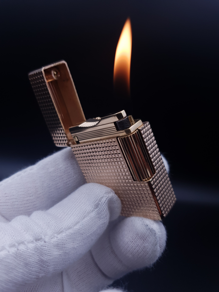 Small Diamond Heat Gold S . T. Dupont Ligne 1 Type BS Rare 60's  Lighter