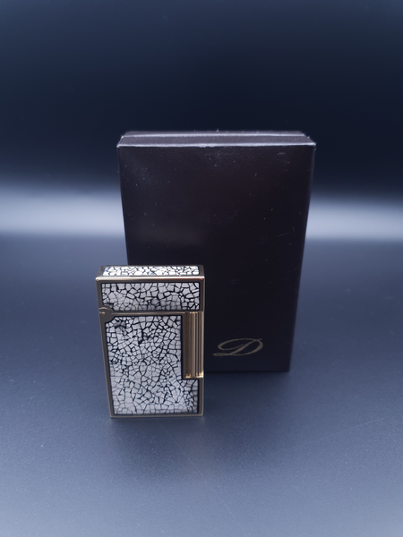 Limited and Rare 18K 750 Gold S. T. Dupont Line Ligne 2 Egg Shell Maki-e Lighter